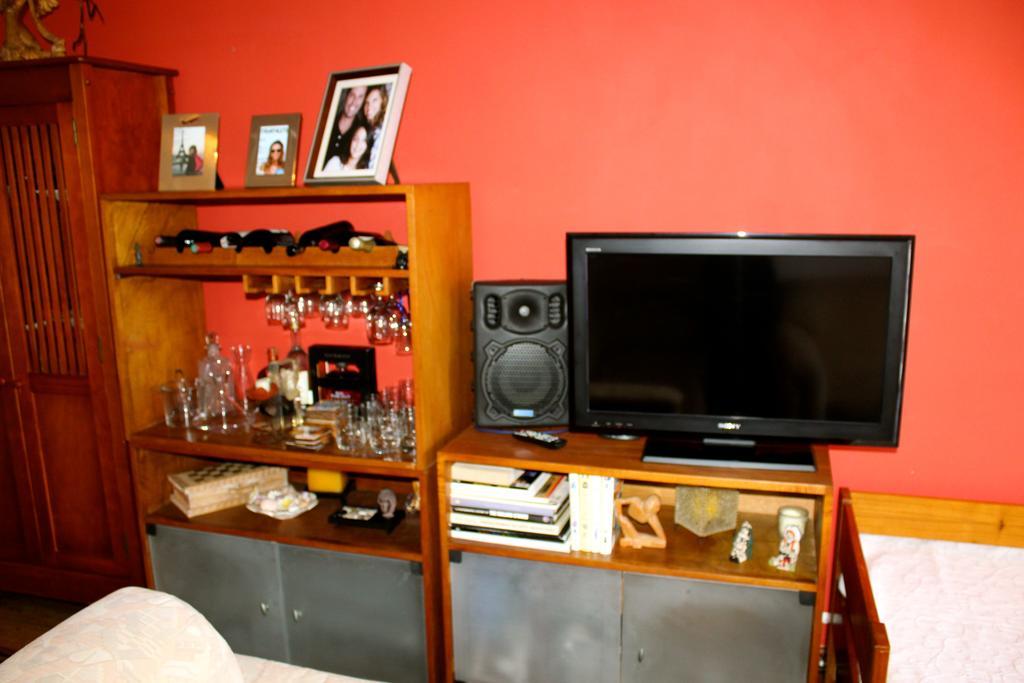 Apartamento Em Rua Sem Saida No Leme Rio de Janeiro