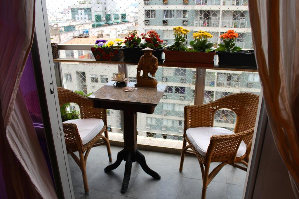 Apartamento Em Rua Sem Saida No Leme