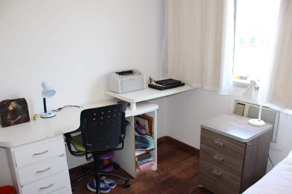 Apartamento Em Rua Sem Saida No Leme