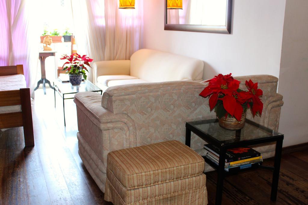 Apartamento Em Rua Sem Saida No Leme Rio de Janeiro