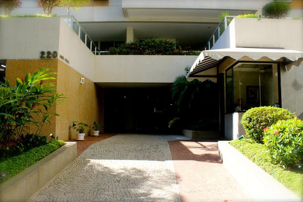 Apartamento Apartamento Em Rua Sem Saida No Leme *